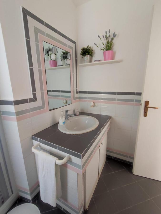 Villa Bouganvilla チェファル エクステリア 写真