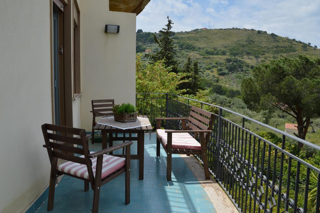 Villa Bouganvilla チェファル エクステリア 写真